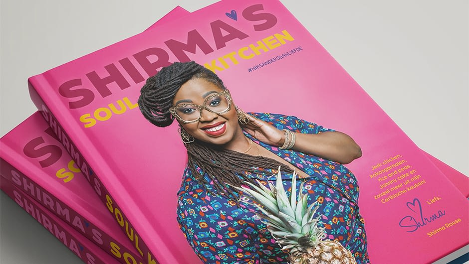 Shirma’s swingende smaken gebundeld in een kleurrijk kookboek